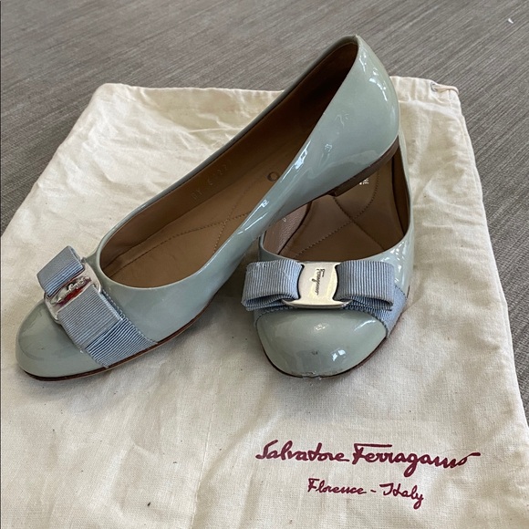 Ferragamo Varina Leather Flat in baby blue, 5B - Picture 2 of 8